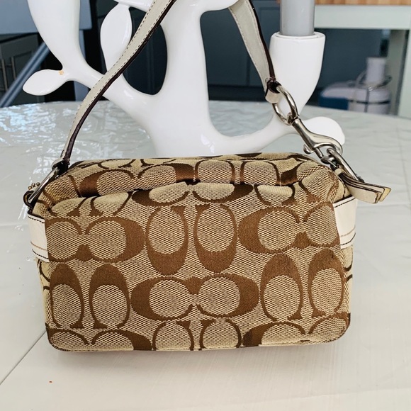 🔸🔸SOLD🔸🔹Authentic Coach monogram mini bag - Picture 6 of 8